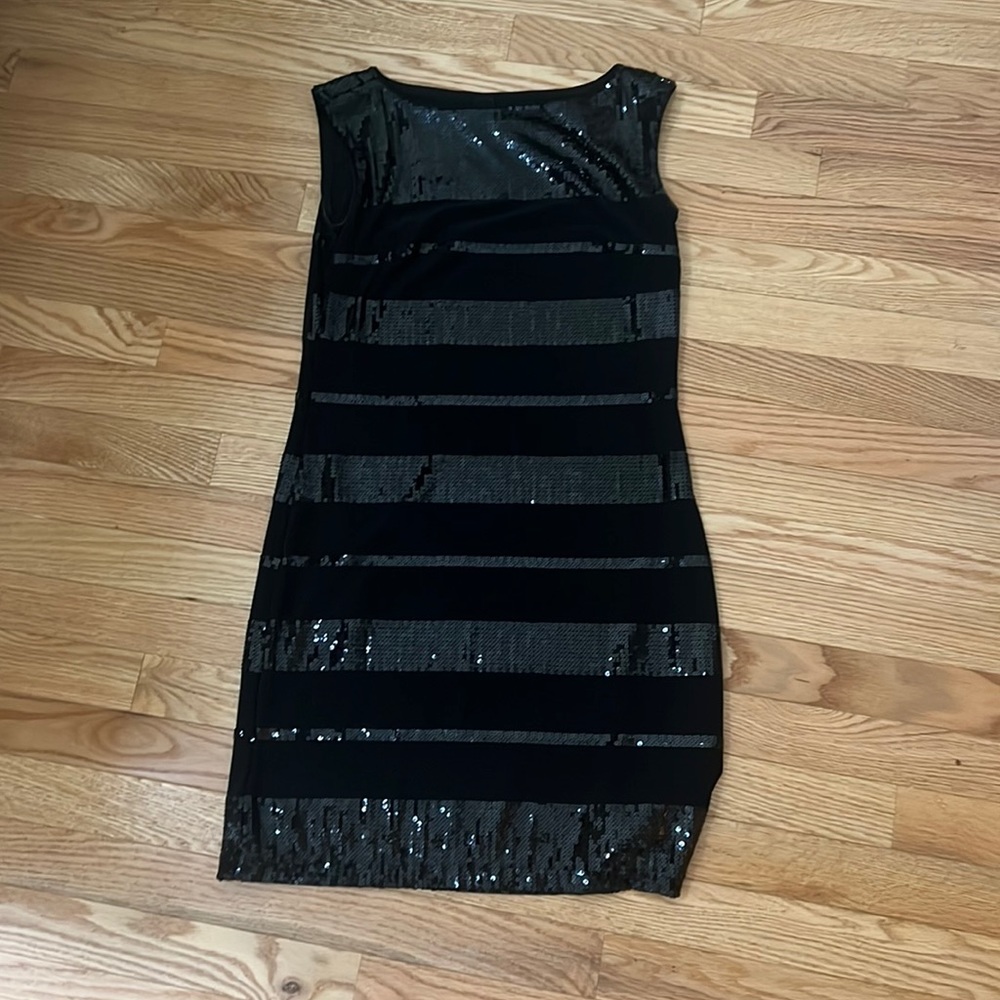 White House black market party dress xxs